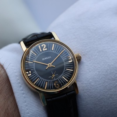 Wristwatch Pobeda Classic USSR vintage mechanical ZIM 2602. 15 jewels