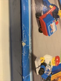 Sealed LEGO CITY: Toys R Us Truck (7848) Shelf Wear Ea4