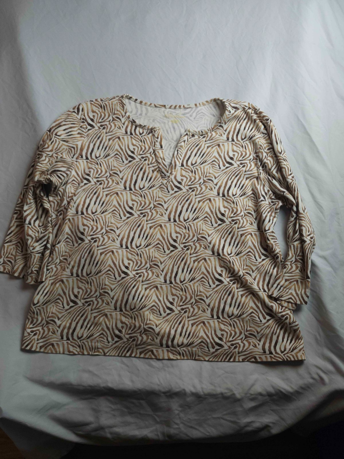 Kim Rogers Shirt Top Womens Large Brown Zebra Print 3/4 Sleeve V-Neck Casual