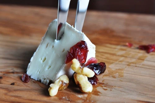 CarbSmart Low-Carb & Gluten-Free Holiday Entertaining : 90 Festive Recipes - Picture 9 of 10