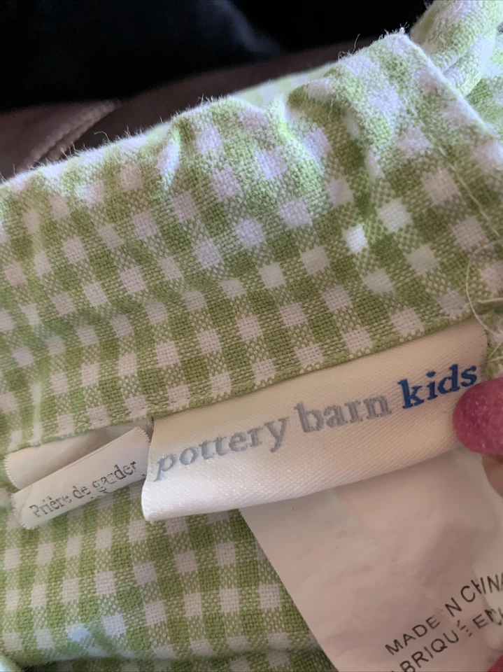"Cesta de lavandería Pottery Barn Kids verde blanca guinga forro pequeña pequeña 24""x30""" Foto 4 de 4