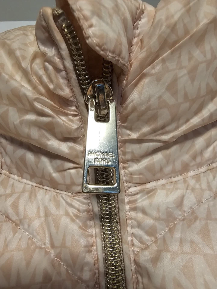 Michael Kors Logo Hooded Puffer Vest Jacket Powder Blush Sz XL - Image 2 of 4