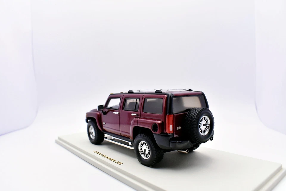 Hummer H3 Red Luxury 1:43 Scale Collection Road Vehicles - Image 4 of 4