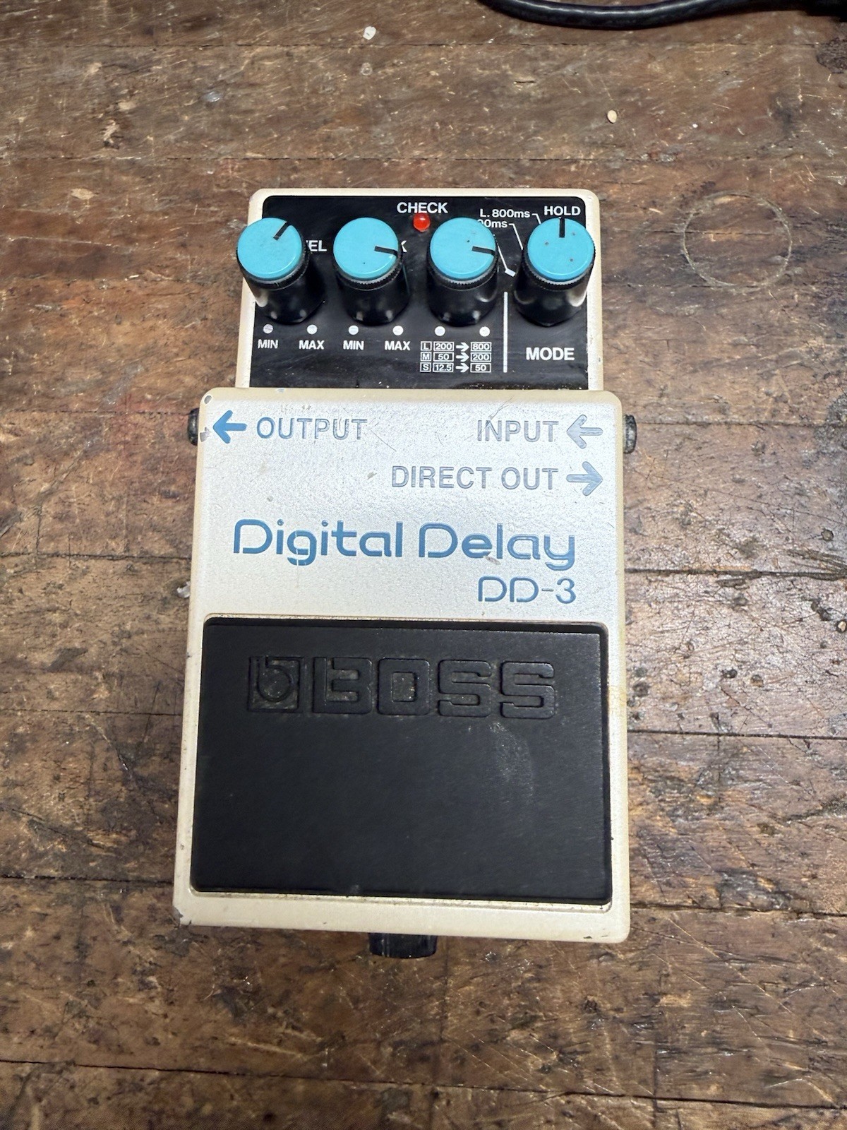 Boss DD-3 Digital Delay Pedal Classic Compact Delay with Hold Function