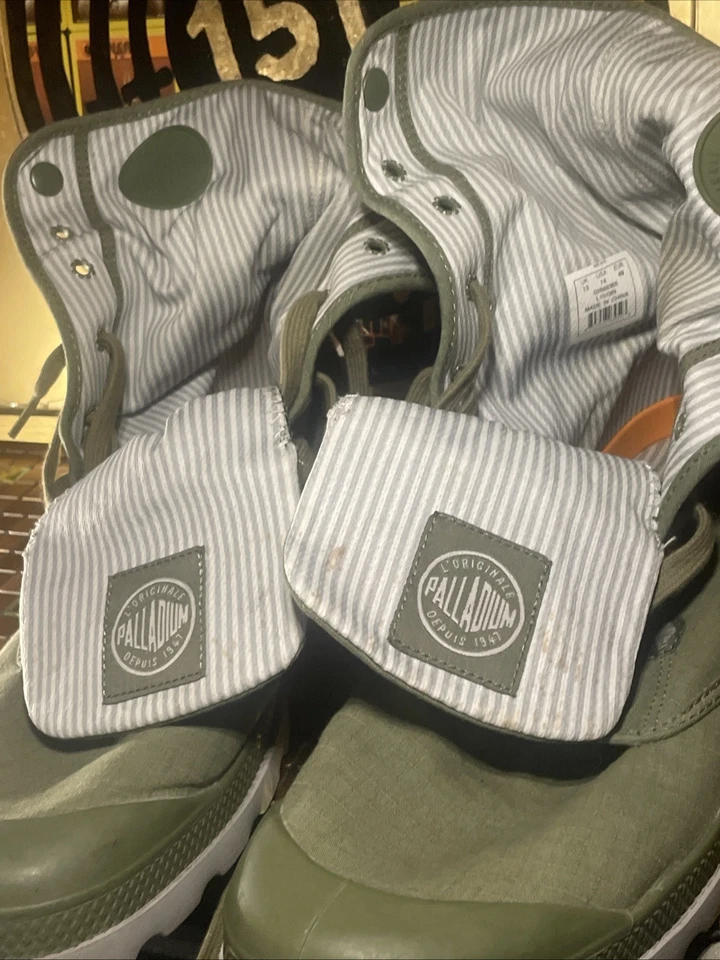 Palladium Pampa Zapatos Para Hombres Talla 14 Gris Lona Parte Superior Alta Punta de Goma Botas para Aire Libre Foto 3 de 4