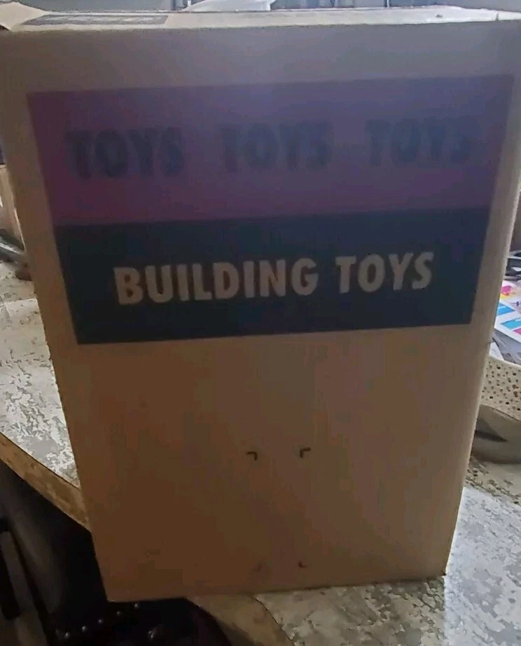 LEGO - 40658 - STAR WARS MILLENNIUM FALCON HOLIDAY DIORAMA -SEALED - - Image 4 of 4