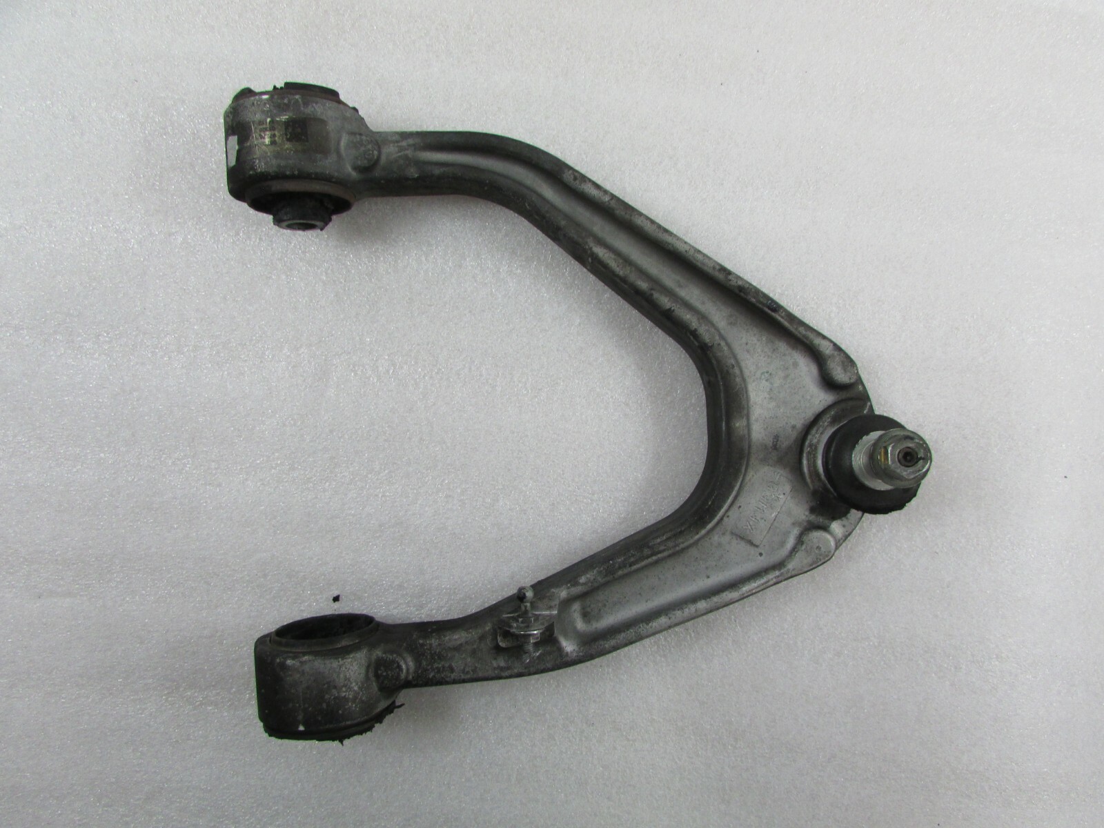 2014 Maserati Quattroporte, RH, Front Upper Control Arm, Used, P/N 670004186