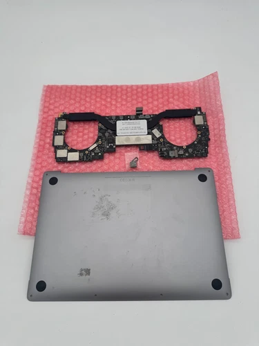 A1706 Logic Board Macbook Pro 13" 2017 3.1 i5 | 8 GB | 256 GB SSD (820-00923)