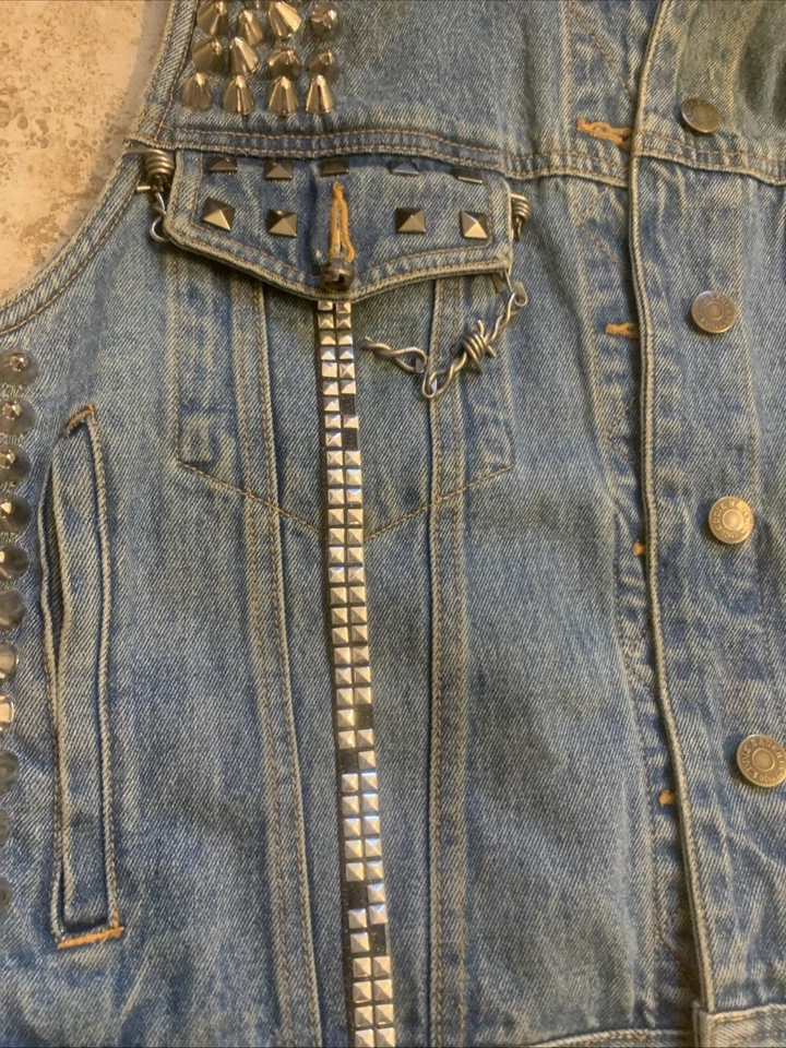Chaleco Jeans Denim M Punk Rock Metal Tachonado Grunge Gótico Motociclista Chaqueta Sin Mangas Foto 3 de 4