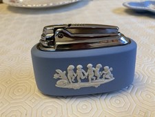 vintage wedgwood blue jasperware table lighter with ronson workings 