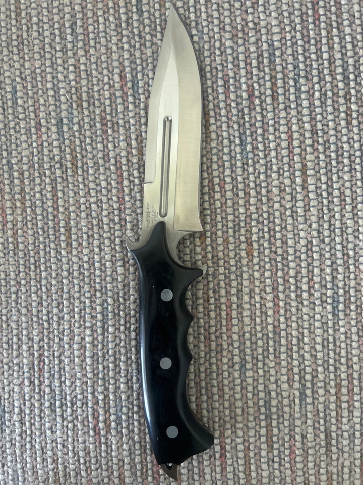 gil hibben 2012 legacy bowie knife 5 and 7/8 inch 7CR17 stainless steel blade - Image 2 of 4