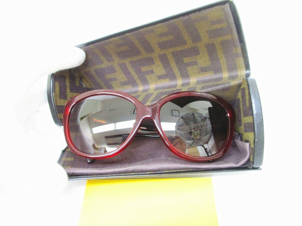 小物 Fendi sunglasses Auth FENDI Brown Lens Red Plastic Frame Zucca Sunglasses Eye