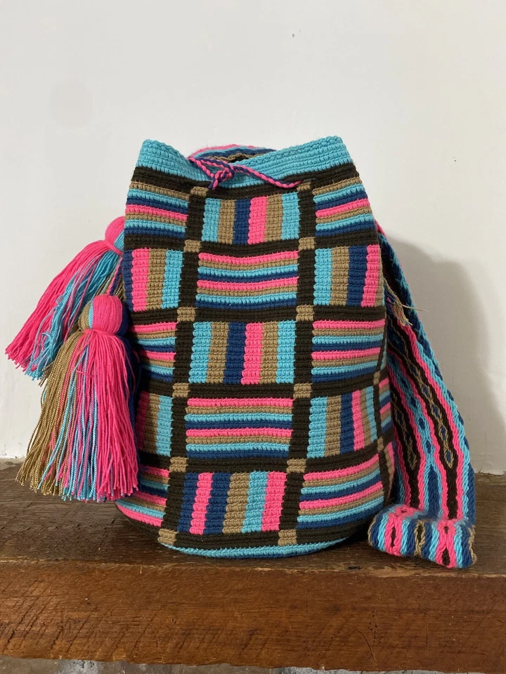 Auténtico Bolso Mochila 100% Wayuuchilabags Tamaño Grande Exclusivo Rayas Cuadrado