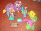 Maison de jeu Winni l'ourson Fisher Price lot de jeux super aventure / Disney