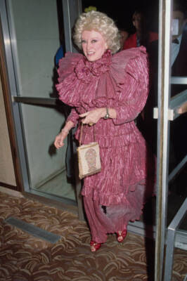 American comedian and actress Phyllis Diller  1987 OLD PHOTO 1