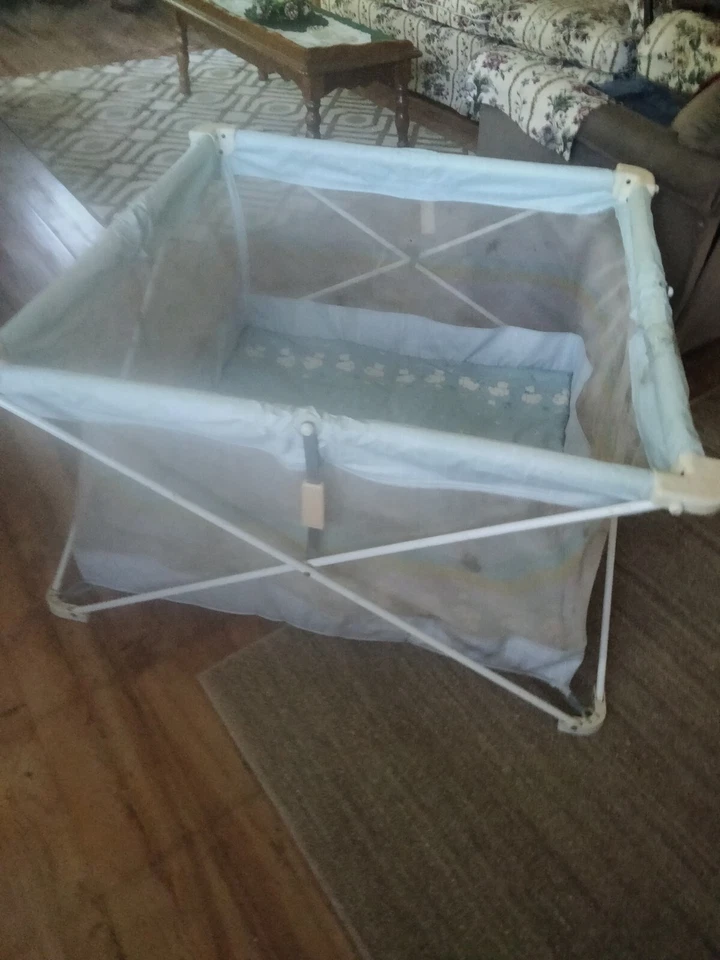 ¿De colección Grande Difícil de Encontrar Evenflo? Portátil Raro Sears Malla Cuadrado Playpen Pac N Play. Foto 2 de 4