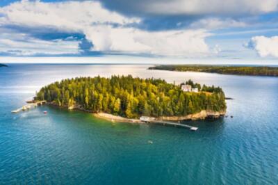 Wandbild: Luftaufnahme der Bäreninsel. Bear Island und der Bear Island [...]