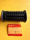 SUZUKI GT380 GT550 GT750 FOOTREST RUBBER 43551-31000 NOS OEM