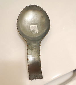 Silver Metal Spoon Rest / Utensil Rest with Riveted Edge, 1-Piece Set