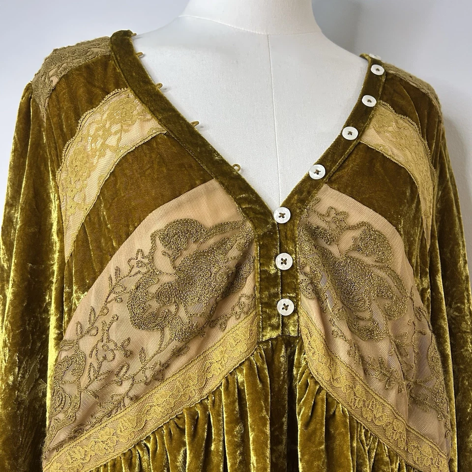 Blusa de veludo dourado Fairycore boho camponesa mangas balão renda feminina M/G - Imagem 2 de 4