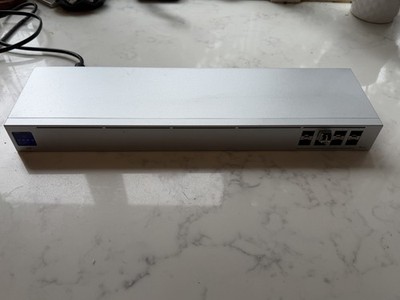 Ubiquiti Networks UniFi USW-AGGREGATION 8-Port 10G SFP+ Managed Switch