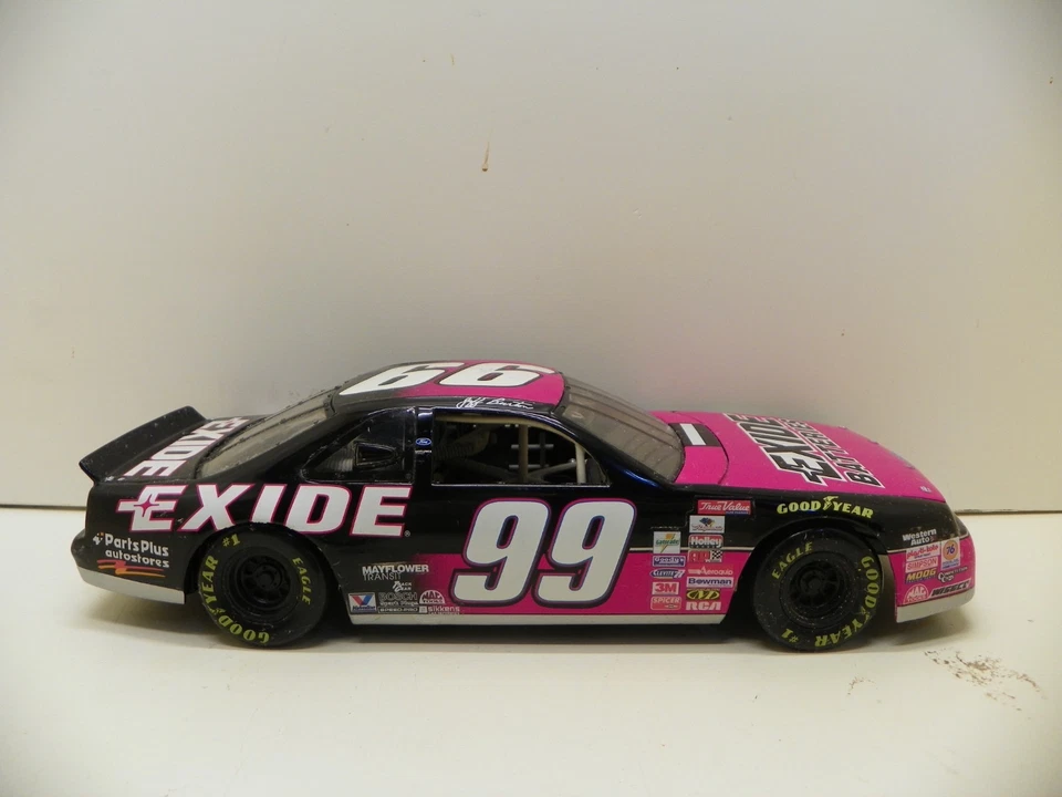 ERTL 1:18 NASCAR # 99 Jeff Burton 1997 Ford Thunderbird Foto 3 de 4