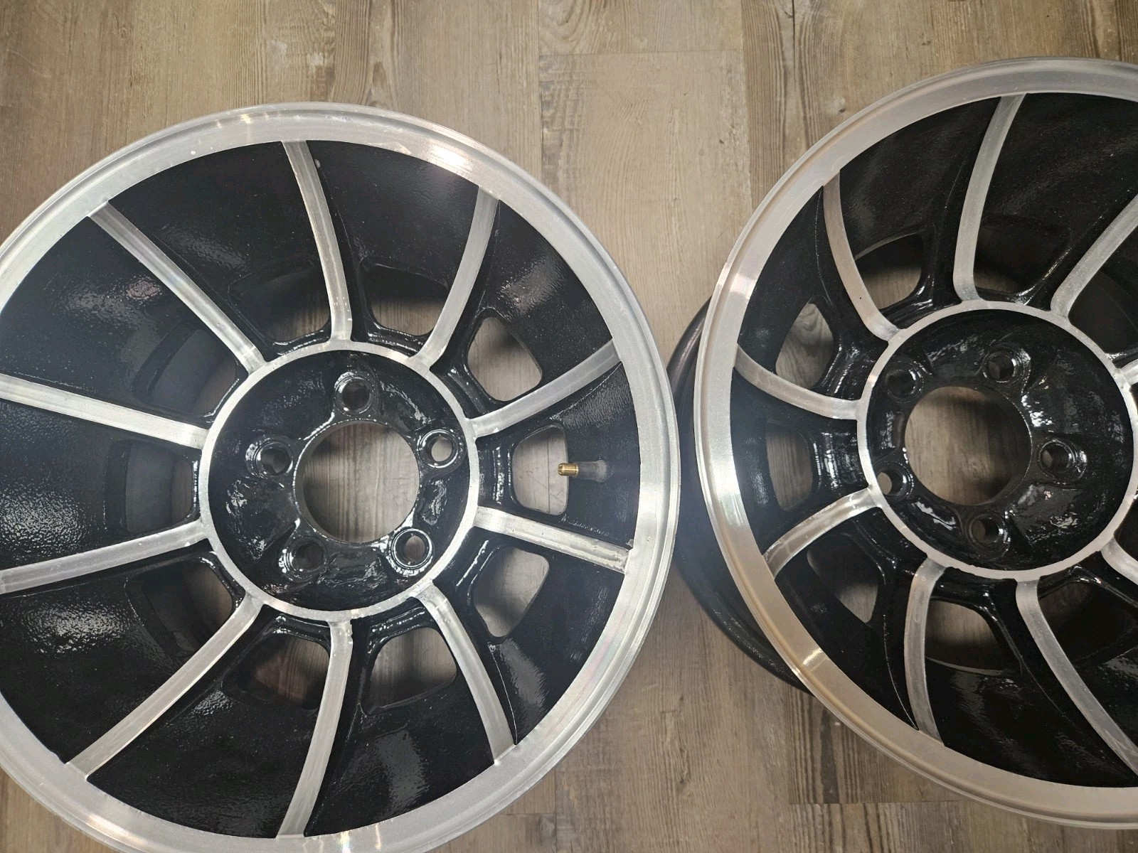 Chevrolet Corvette Wheels Set