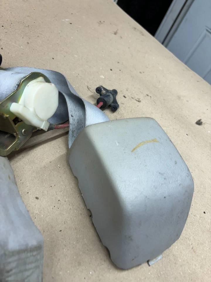 Dodge W150 1981-1993 cabina regular B pilar cinturones de seguridad retráctiles blanco par proyecto Foto 4 de 4