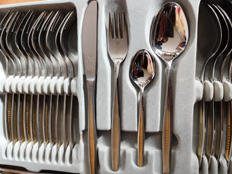 Princess Besteck 76 Teile Edelstahl mit Goldeinlage mit Koffer Vintage - Bild 3 von 4