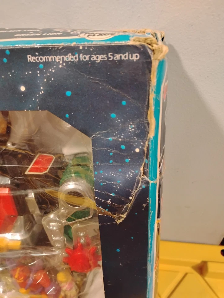 VINTAGE 1984 VOLTRON PANOSH  LION FORCE ACTION FIGURE & Accessories (( READ )) - Image 3 of 4