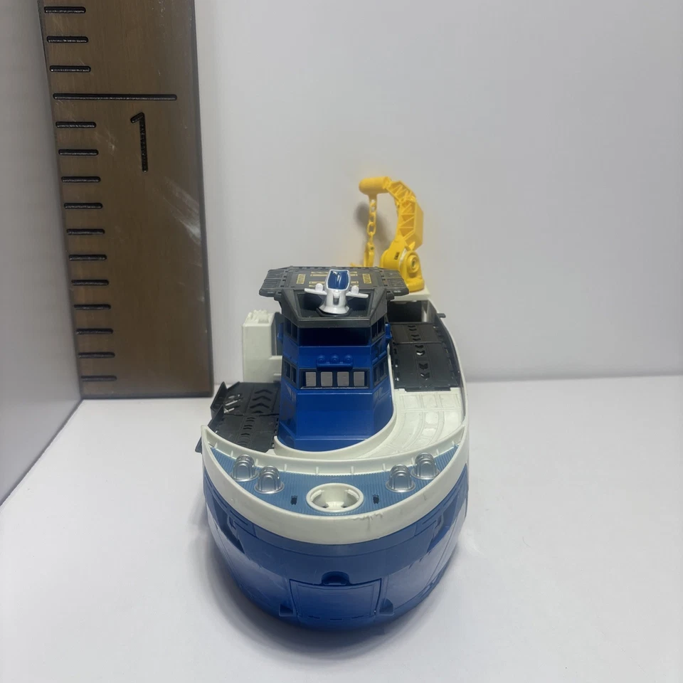 2013 Mattel Matchbox Mission Marine Rescue Shark Boat Blue BFN57 Floats & Rolls - Image 2 of 4