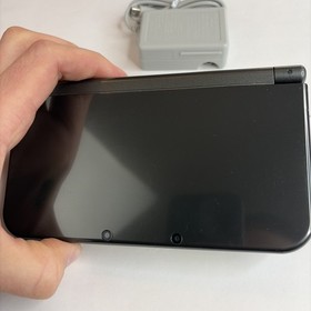 Nice! New Nintendo 3DS XL Gray Black Console W Charger Stylus US Version