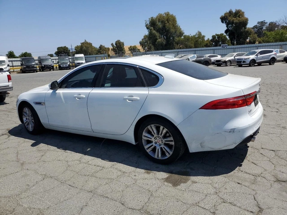 Intercooler turbo Jaguar XF 2016-2019 Foto 2 de 4