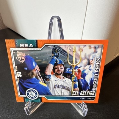 Topps 2026 Series 1 Dugout Peeks Cal Raleigh #140 Seattle Mariners 02/25