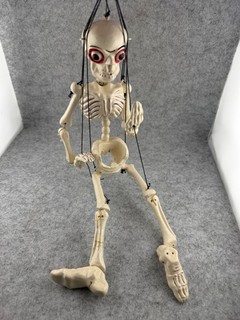 VINTAGE PELHAM SKELETON PUPPET MARIONETTE READY TO PLAY 15" HEAVY