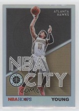 2019-20 Panini NBA Hoops Premium Stock NBA City Holo Trae Young #28 12te