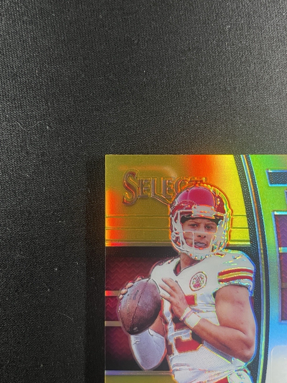 2017 Select Football Patrick Mahomes Patch Auto RPA Gold Prizm /10 ROOKIE READ view 5