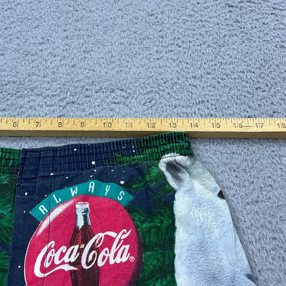 Pantalones Cortos para Dormir Coca-Cola De Colección Oso Polar AOP 4" Entrepierna Talla Pequeña Hechos en EE. UU. Foto 4 de 4