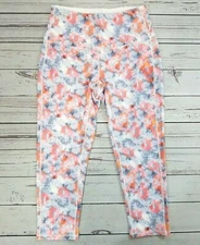 Ruby Ribbon Paisley Pattern Capri Leggings Multiple Sizes