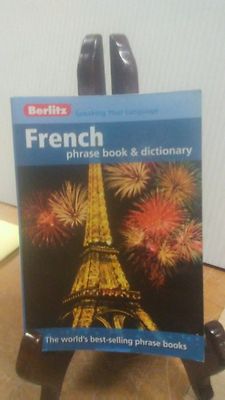 French Phrase Book & Dictionary by Berlitz Publishing Company.(B-118 ...