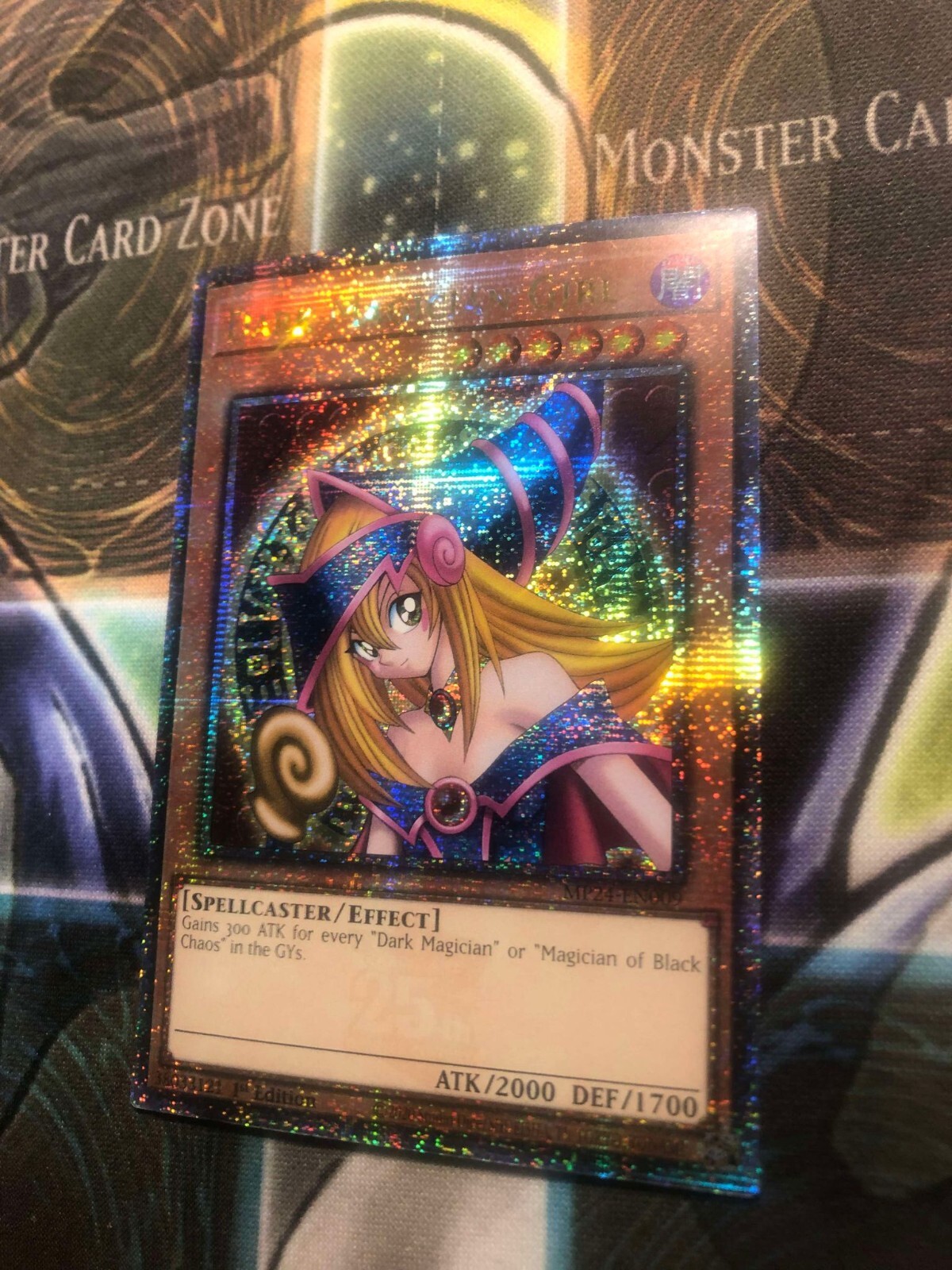 Dark Magician Girl MP24-EN009 Quarter Century Secret Rare - Foto 2