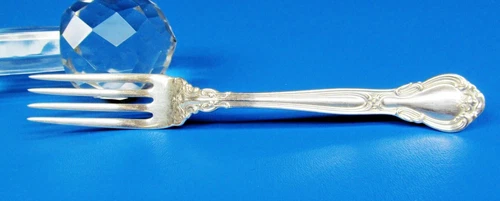 Chantilly by Gorham Sterling Silver Dinner Fork. 7 In - 44.3 Grams