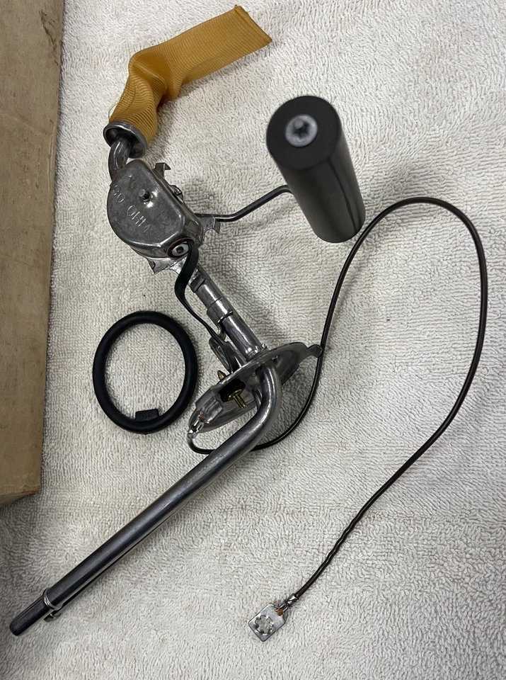 Nuevo de Lote Antiguo 1971-72 Buick GS Chevy SS Pontiac GTO Judge Olds 442 Tanque de Combustible Unidad de Envío Foto 2 de 4