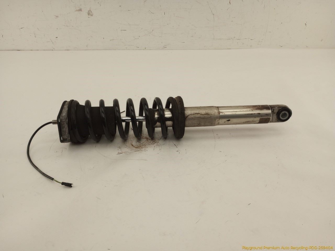 Maserati Quattroporte M139 Passenger Right Rear Strut With Shock Fits 2003-2008