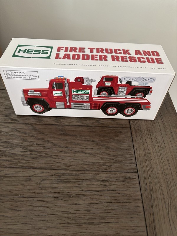 2015 Hess Fire Truck and Ladder Rescue