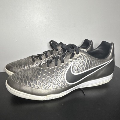 Nike Magista Men's Low Top Lace-Up Soccer Sneakers (No Box)