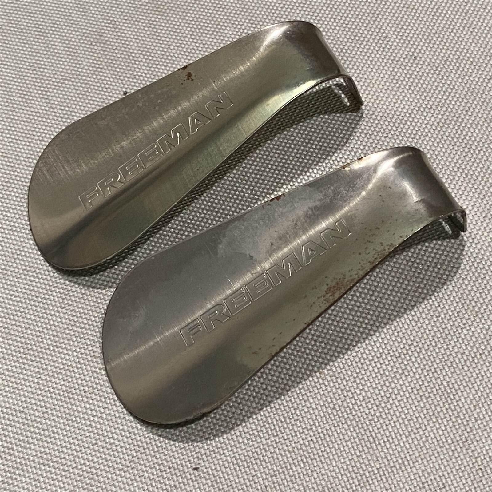 VINTAGE FREEMAN SHOES SHOE HORN METAL SILVER TONE SET… Gem