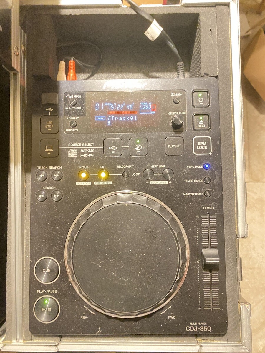 2x Pioneer CDJ-350 and DJM-350 mixer Odyssey Flight Case w 2x Pioneer CDJ-350 and DJM-350 mixer Odyssey Flight Case w