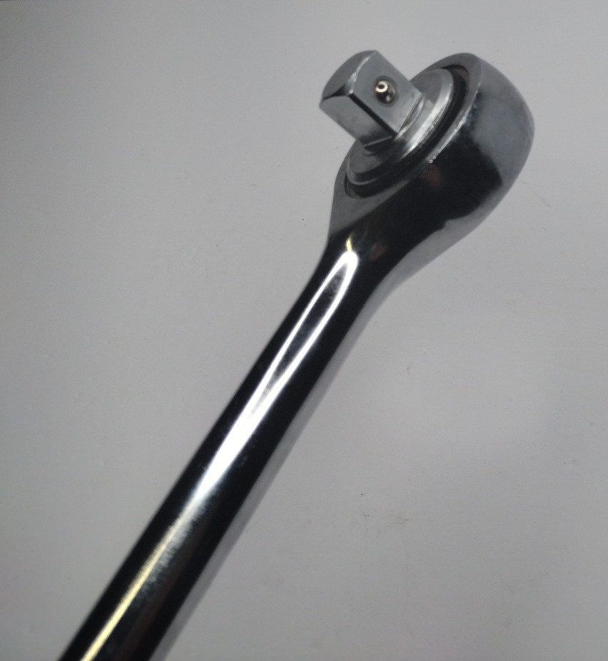 KTool KTI-24090 3/4 dr. Round Head Ratchet Knurl Handle 19.5 Long Chrome Finish