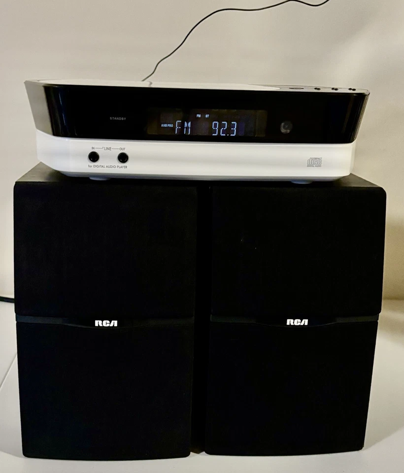 JVC UX-N1W Mini Receiver MP3/CD/AM/FM System (RCA Speakers) - Image 2 of 4